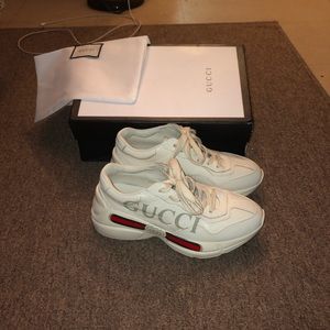 Rhyton Gucci sneakers vintage logo